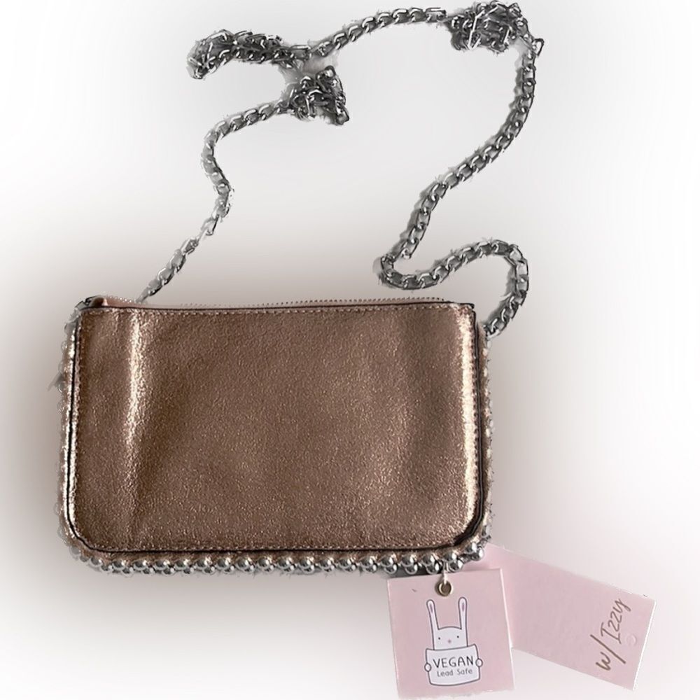 NWT w/ Izzy Vegan Crossbody Clutch